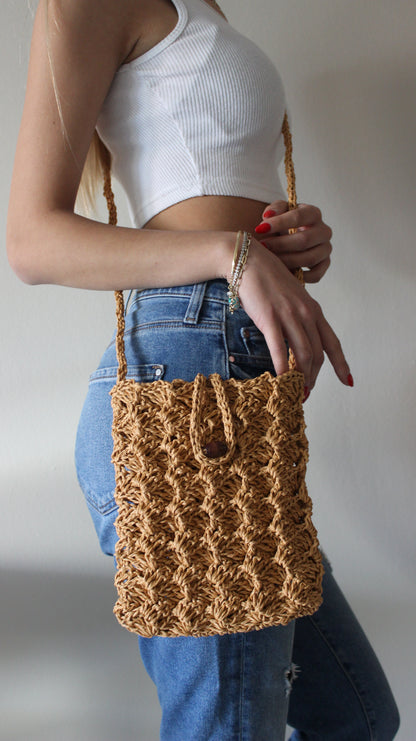 HAND-KNITTED PATTERNED SHOULDER BAG (YELLOW)